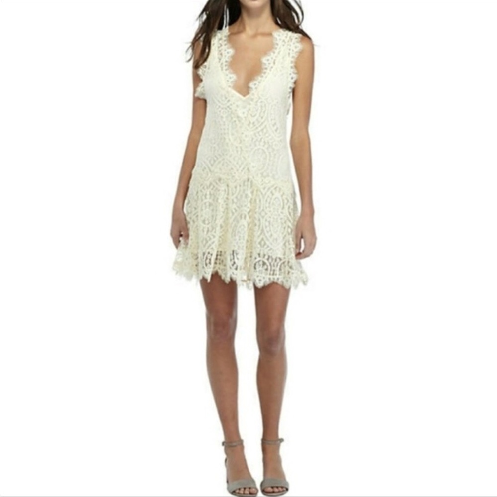 BNWT Free People “Heart In Two” Cream Lace Dress